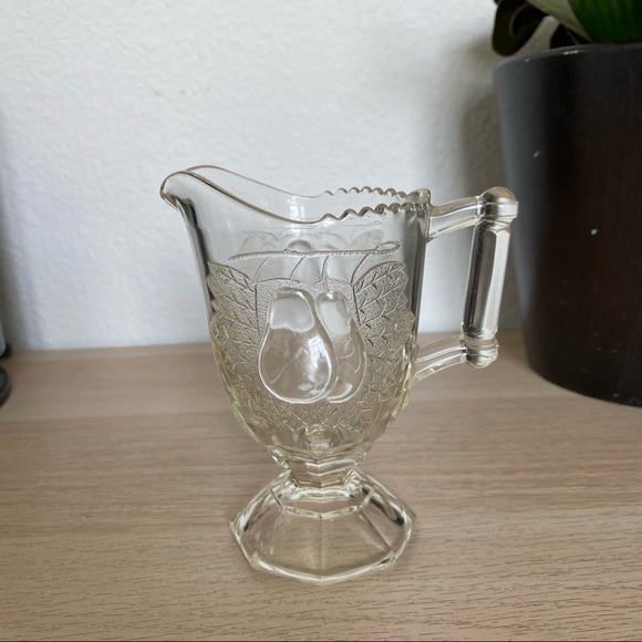 Art Deco Jeannette Glass Creamer - Picture 3 of 10